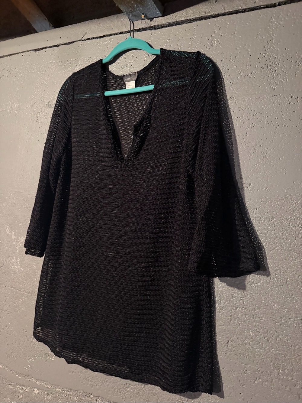 Jordan Taylor Black Sheer V-Neck Tunic Top
